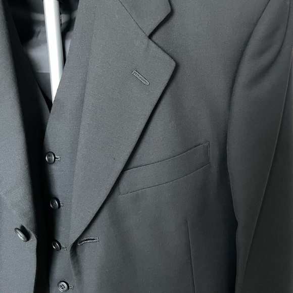 Basic Gear Men's Vest Suit, 3 pcs Black, 38R Jacket and 32"x28" Trousers - Picture 4 of 16